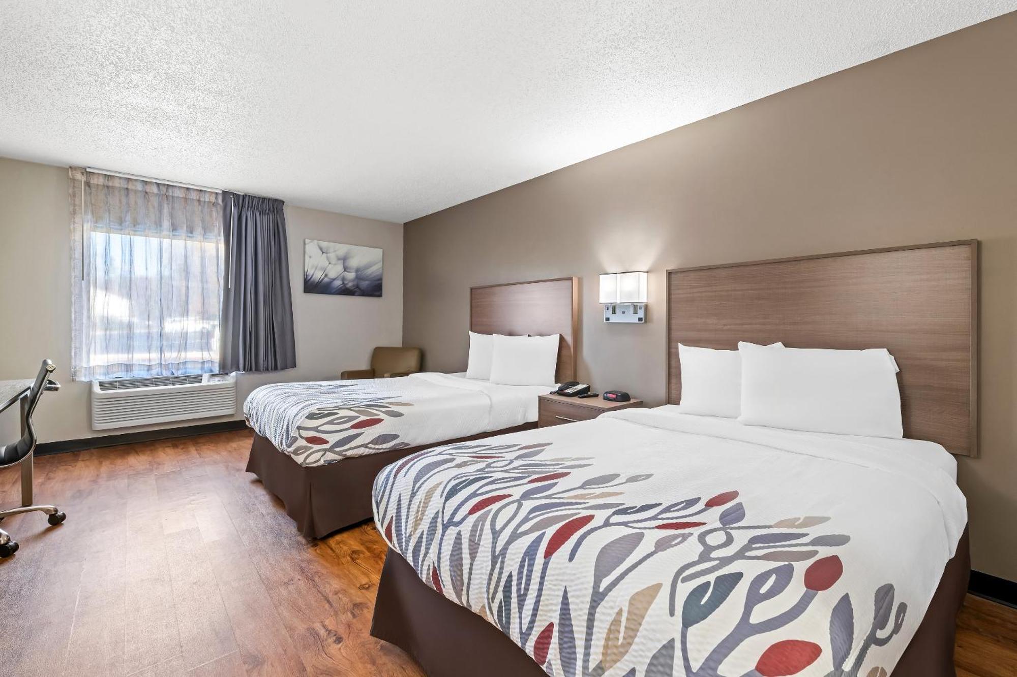 Red Roof Inn Charlotte - University Экстерьер фото