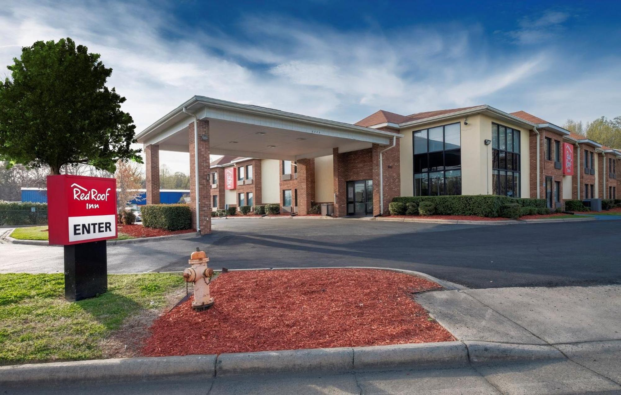 Red Roof Inn Charlotte - University Экстерьер фото