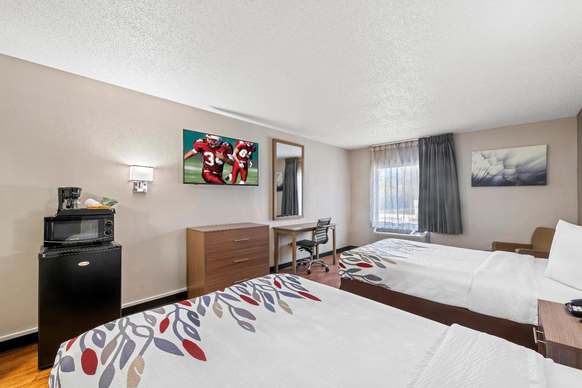 Red Roof Inn Charlotte - University Экстерьер фото
