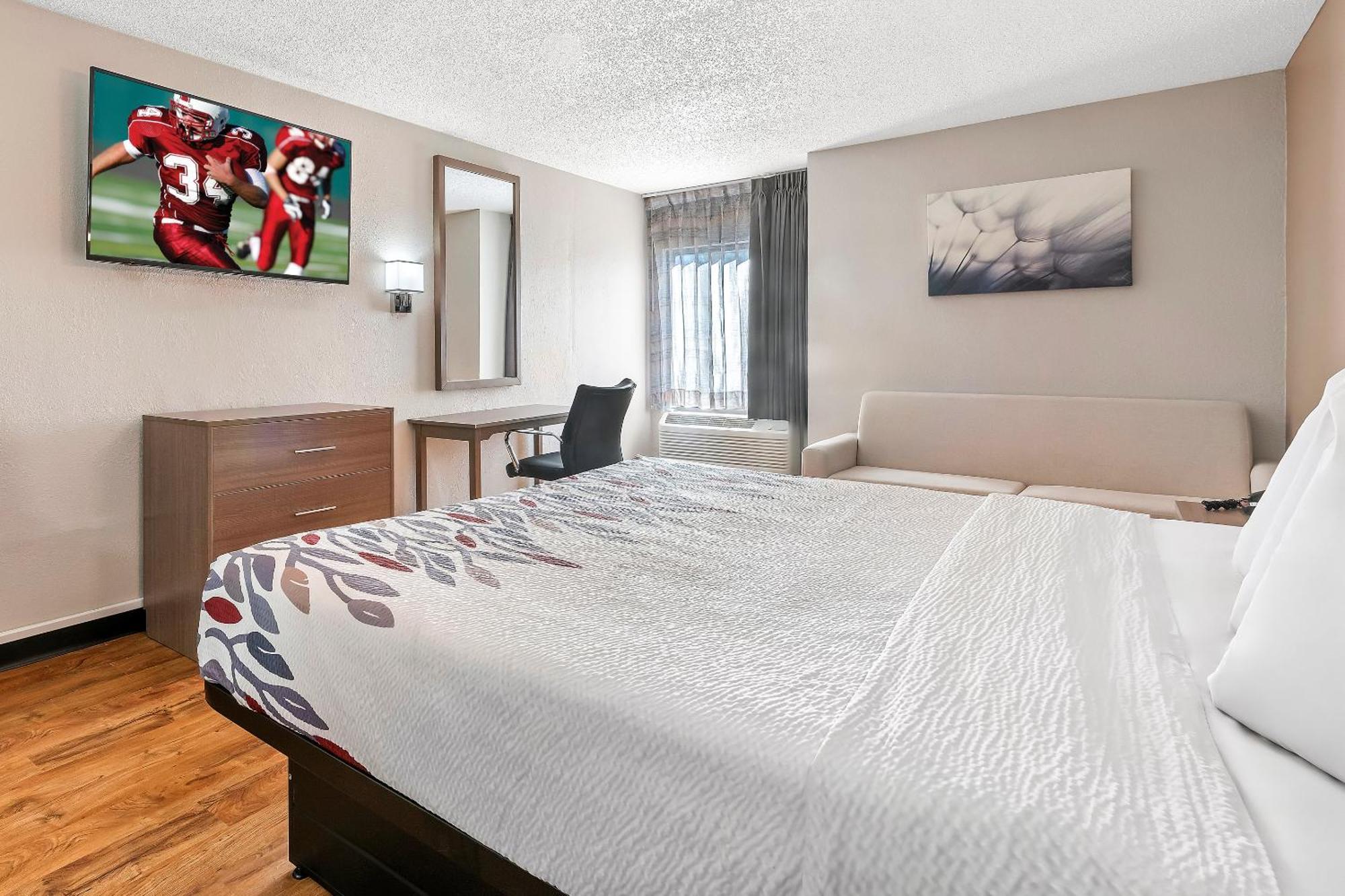 Red Roof Inn Charlotte - University Экстерьер фото