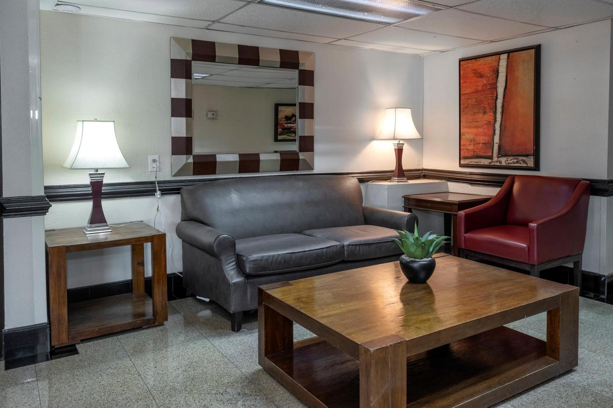 Red Roof Inn Charlotte - University Экстерьер фото