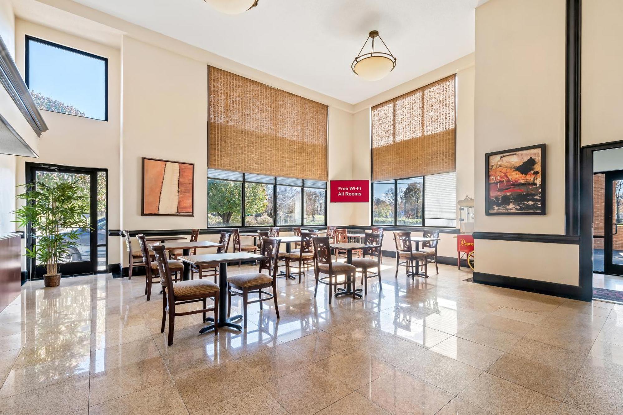 Red Roof Inn Charlotte - University Экстерьер фото