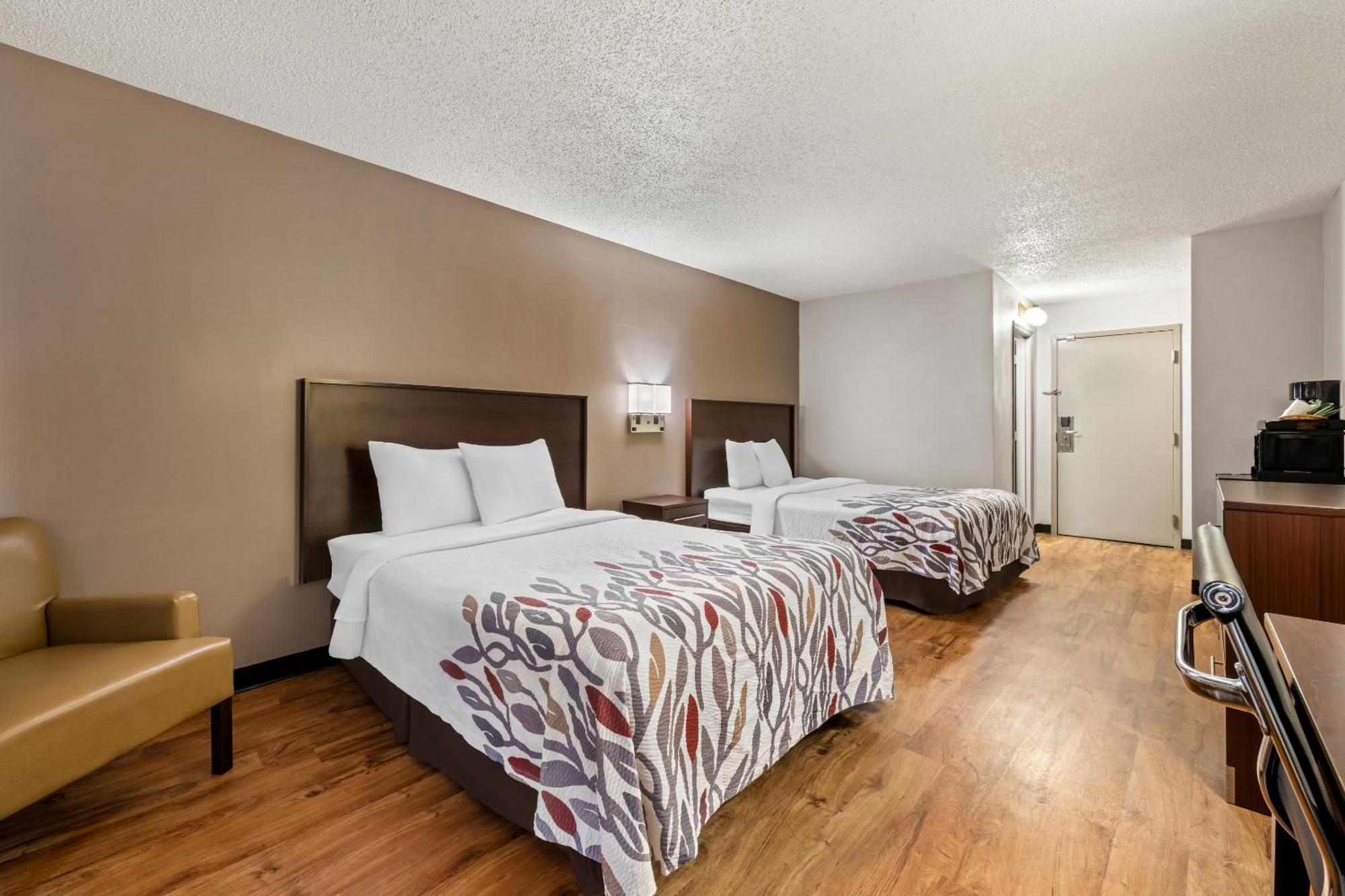 Red Roof Inn Charlotte - University Экстерьер фото