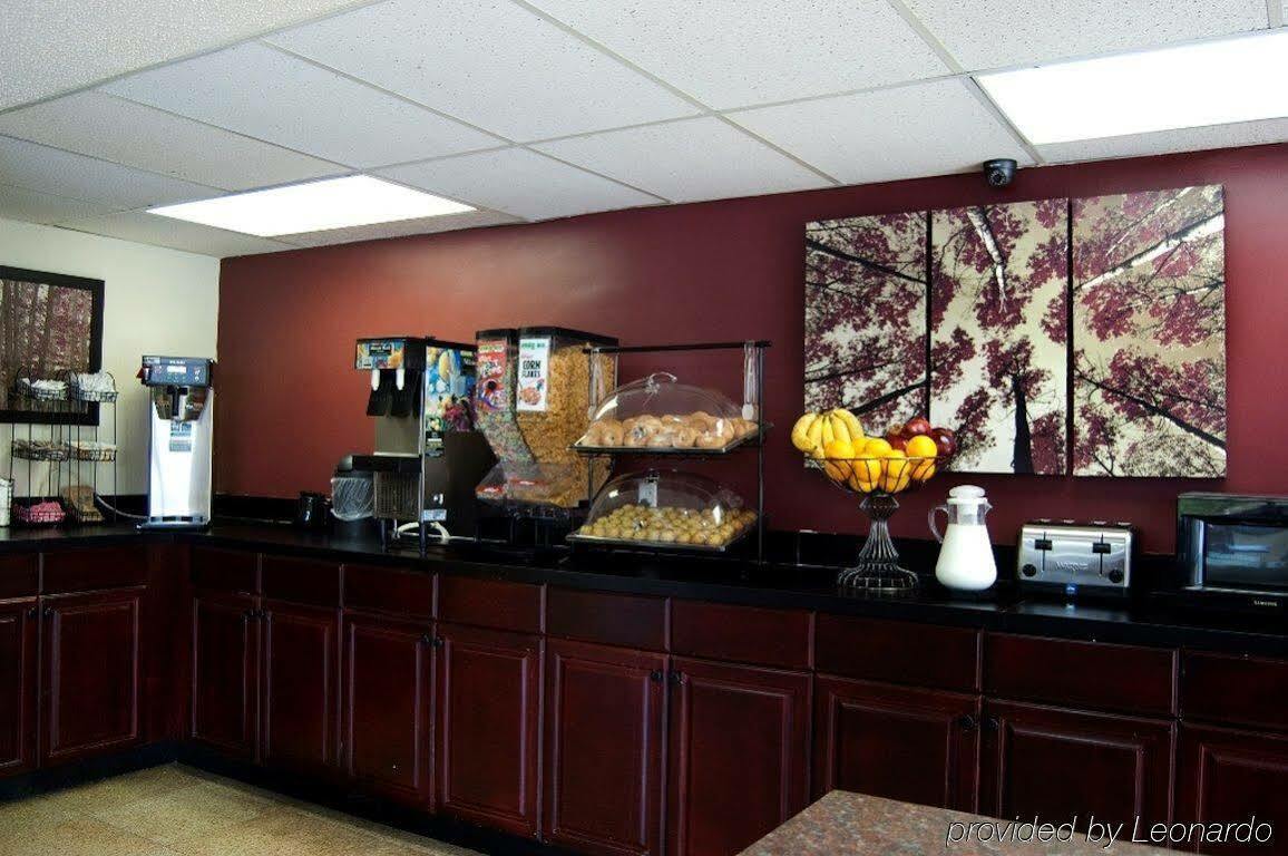 Red Roof Inn Charlotte - University Экстерьер фото