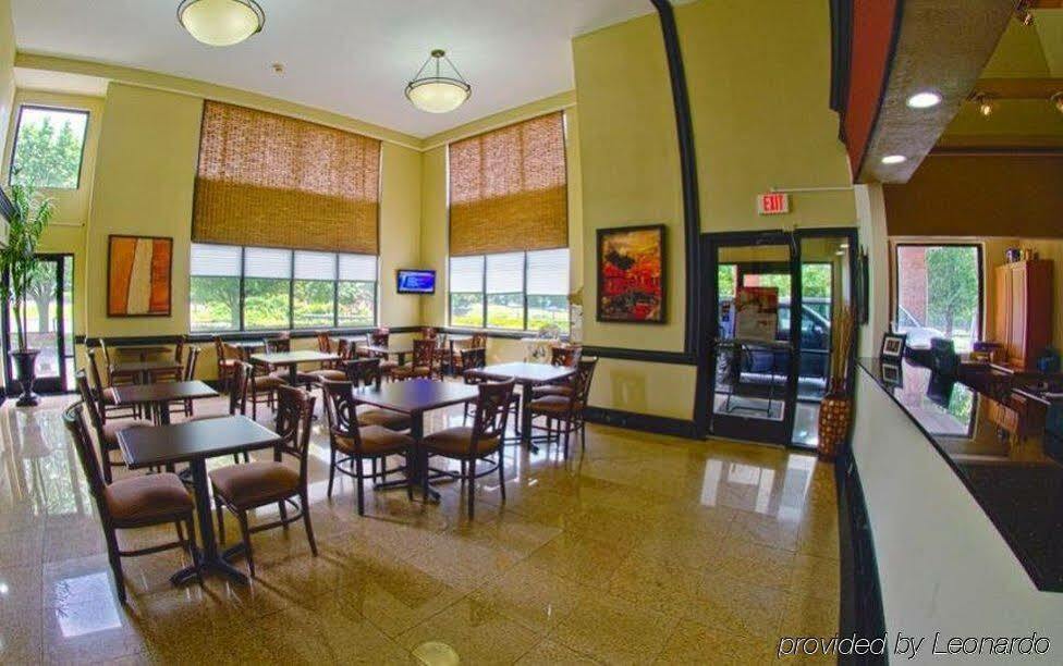 Red Roof Inn Charlotte - University Экстерьер фото